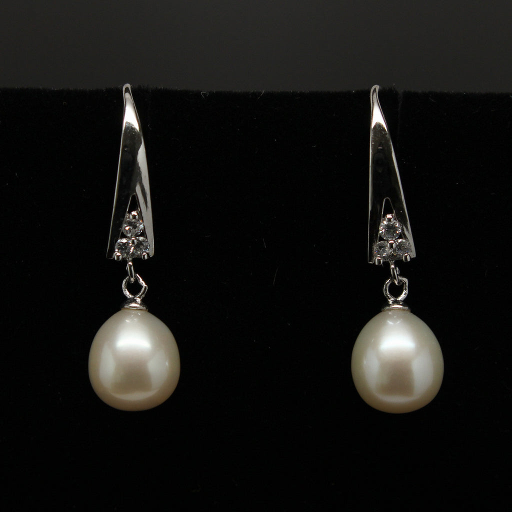 Freshwater pearl earrings - Wishing Star