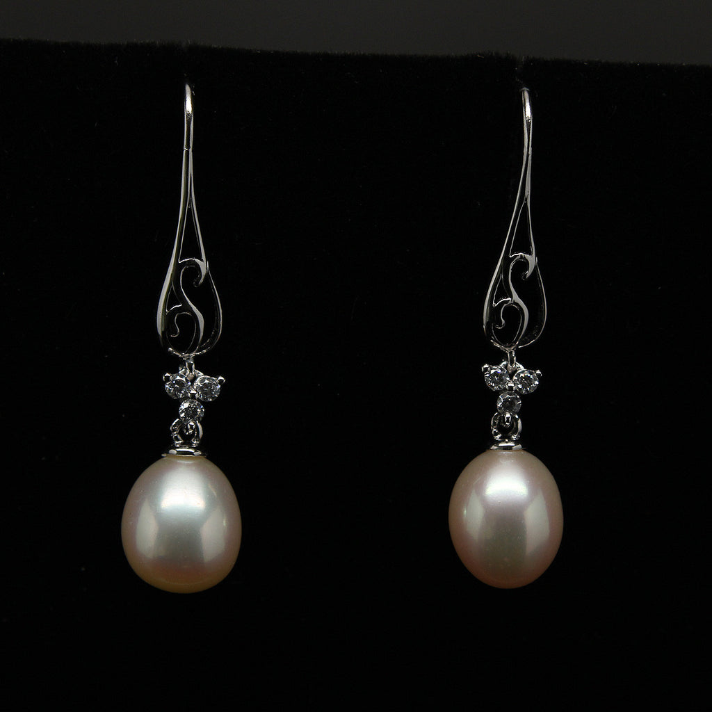 Freshwater pearl earrings Starry-Eyed