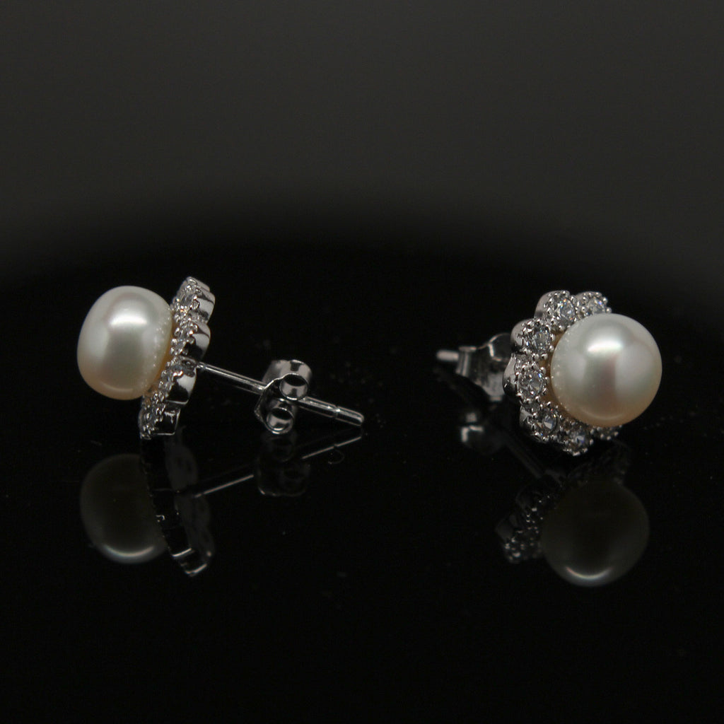 Freshwater pearl earrings - Purity
