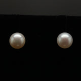 Freshwater pearl stud earrings - White