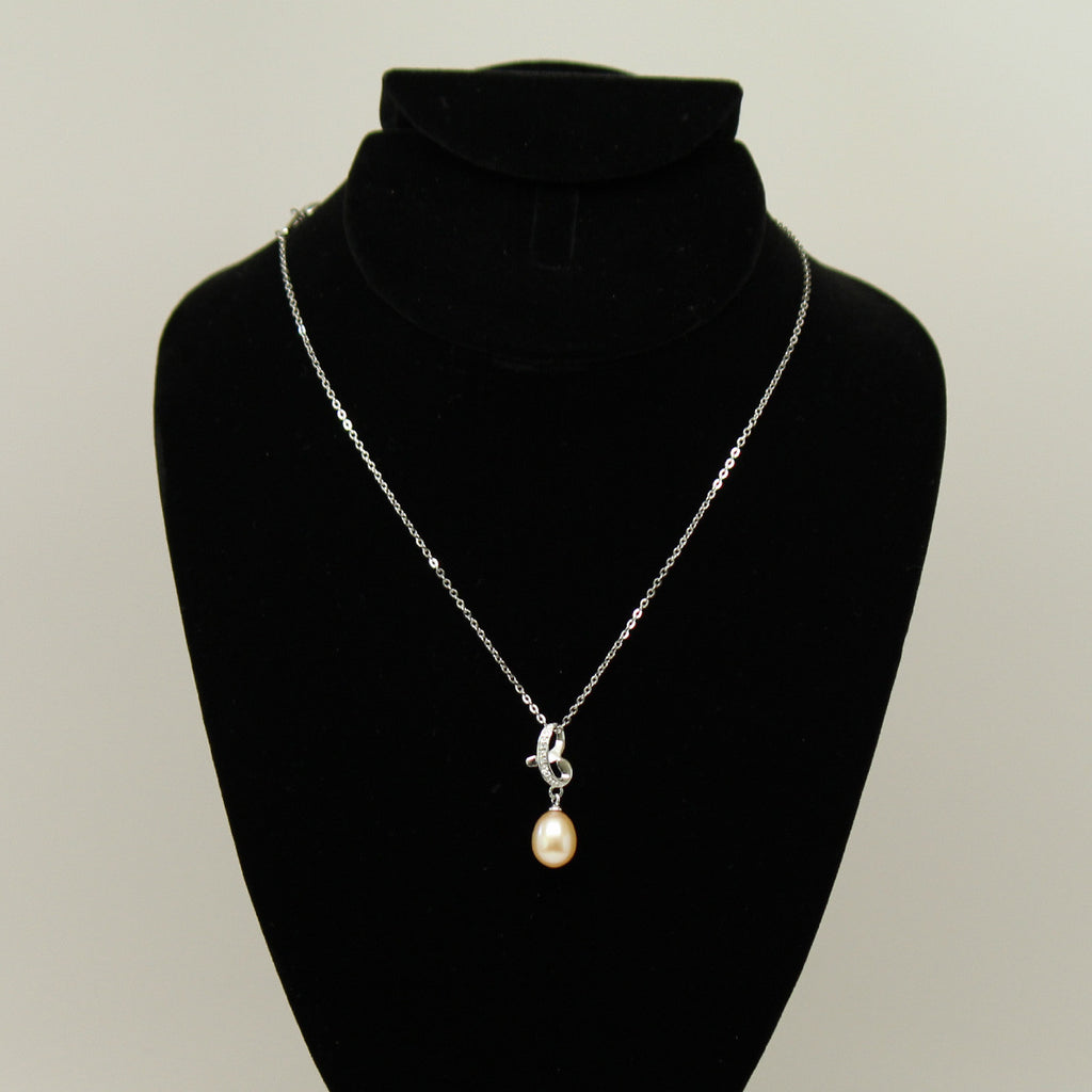 Freshwater pearl pendant - Silver chain white