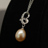 Freshwater pearl pendant - Silver chain white