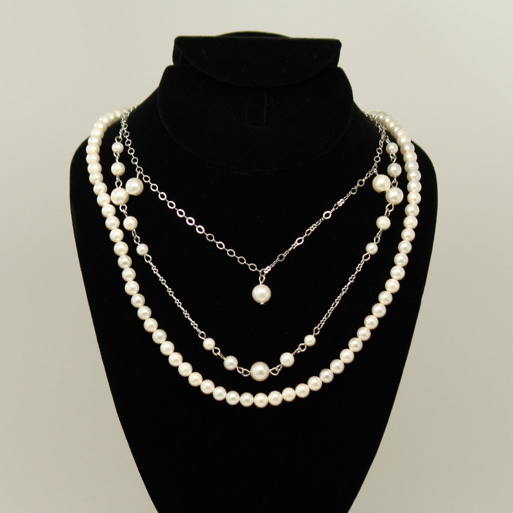 Synthetic pearl 3 layer necklace - White