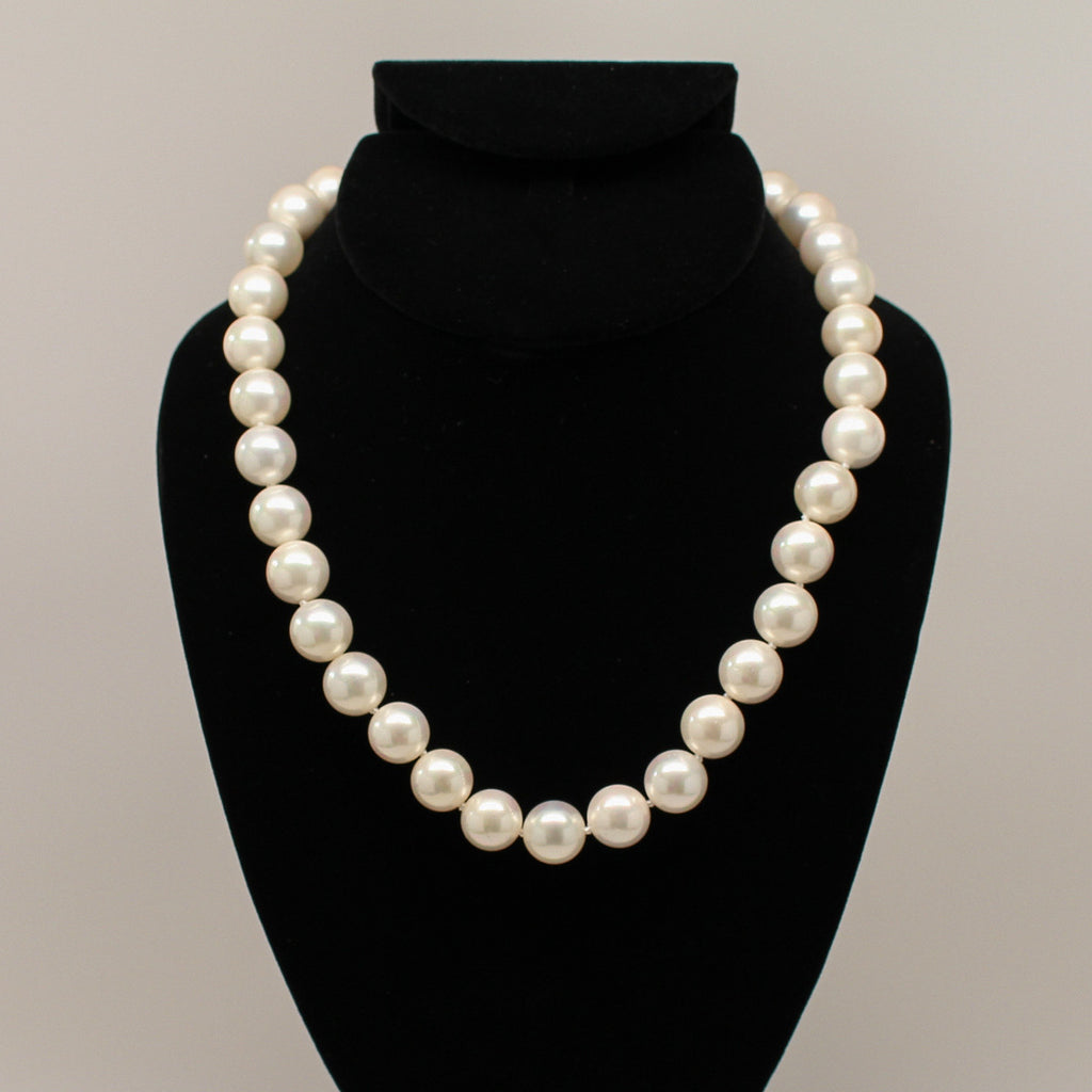 Synthetic pearl 12mm necklace and earring set - White