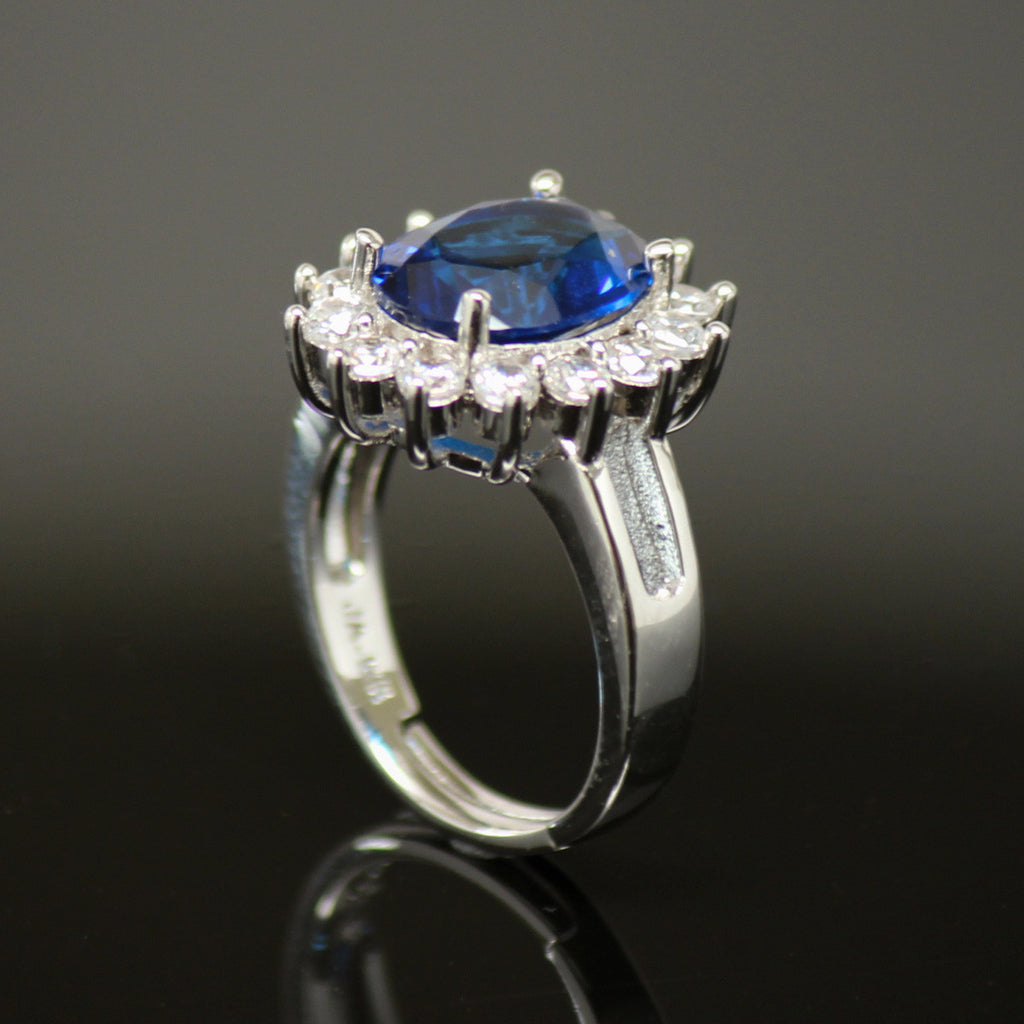 Synthetic blue diamond - 5 piece jewelry set (Necklace, earring, bracelet and ring)